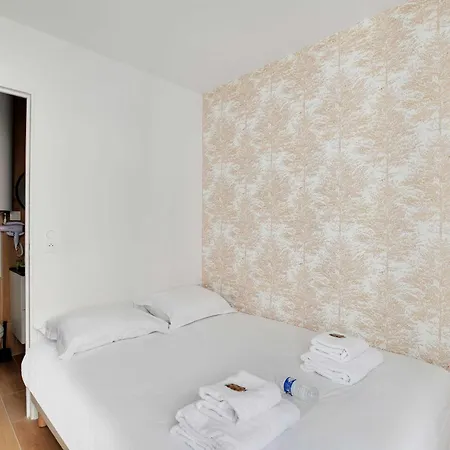 Appartamento Charming And Bright Large Studio Menilmontant *